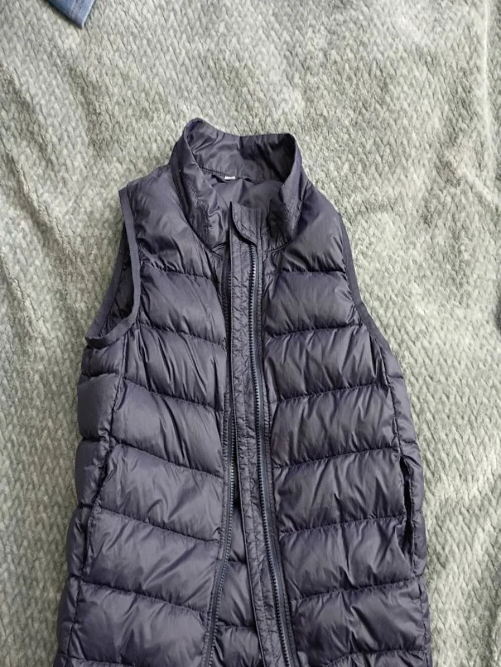 MUJI Kids Lightweight Puffer Vest – Size 120 (Navy)
